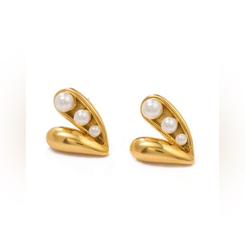 Pearl heart earrings M608